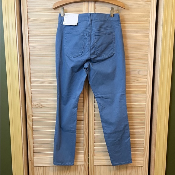 NWT LOFT Women's Straight Leg Blue Jeans - Picture 7 of 9